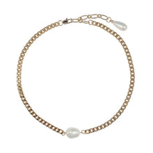  Cleo Gold Pearl Pendant Necklace